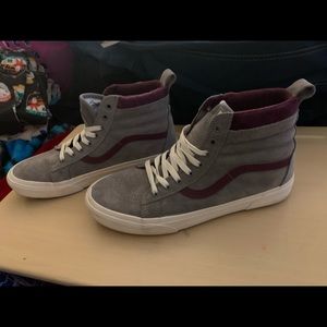 Vans SK8-HI Women’s 11. Men’s 9.5.